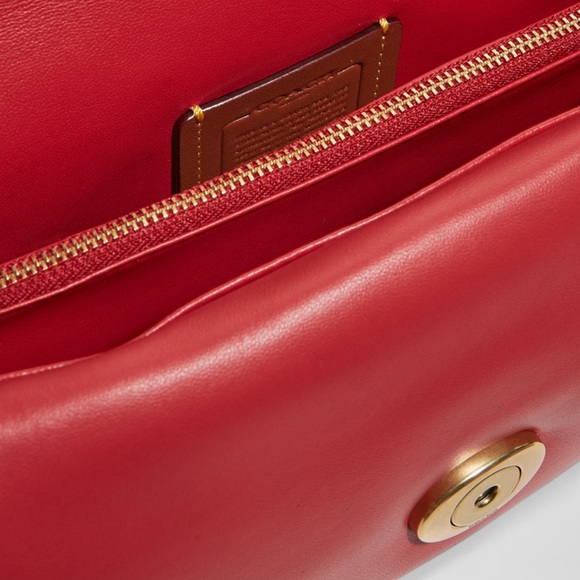 NWT Coach Pillow Tabby 26 - Picture 3 of 6